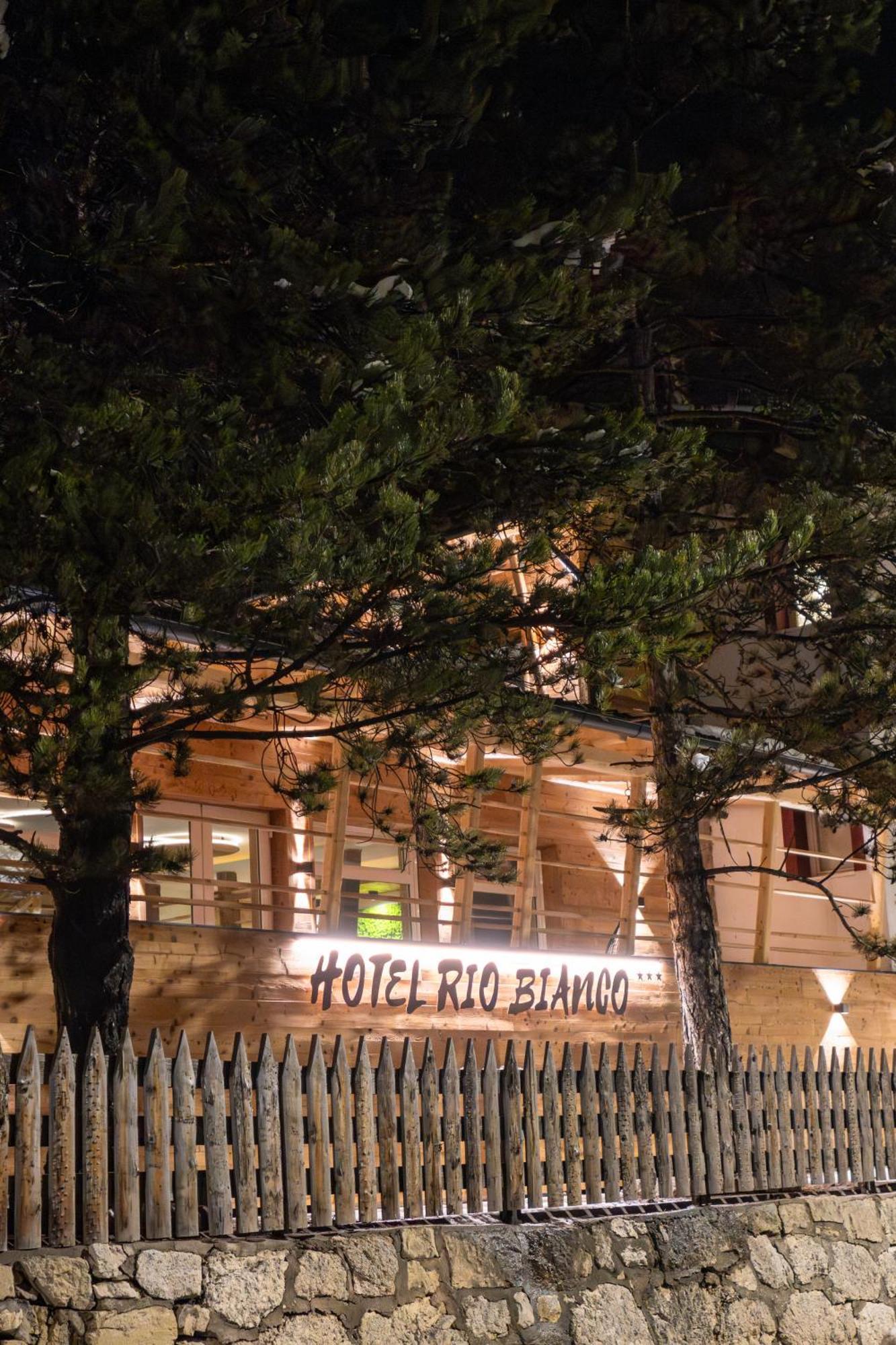 Hotel Rio Bianco Panchia Exteriör bild